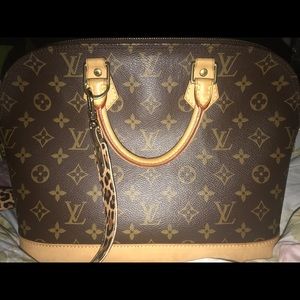 Louis Vuitton Alma